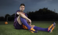 米兰-绿茵场上的新纪录，德国队轻取中国队，马龙刷新传奇