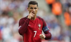 米兰百家乐-红牛二队鏖战哈斯，诺里斯关键制胜改写中游格局