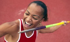 米兰登录入口-赛道与球场，F1年度争冠焦点战与雷霆争冠战胜出快船的启示