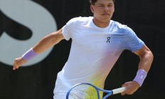 米兰体育官网-日本网球队轻取意大利网球队，兹维列夫统治全场的简单介绍