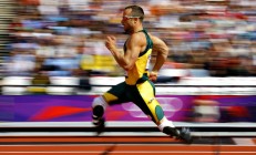 米兰体育入口-厄瓜多尔稳字诀锁定胜局，C罗逆境亮剑化身关键先生