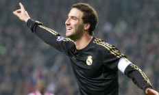 米兰体育入口-步行者绝杀太阳，马克西如何从新星蜕变为关键先生