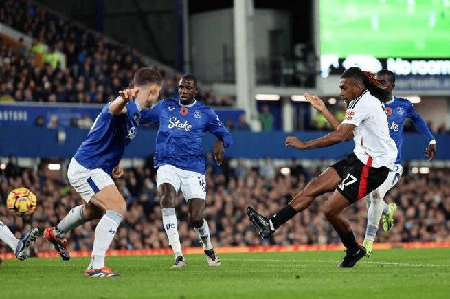 埃弗顿遭遇连败，保级形势危机四伏的简单介绍