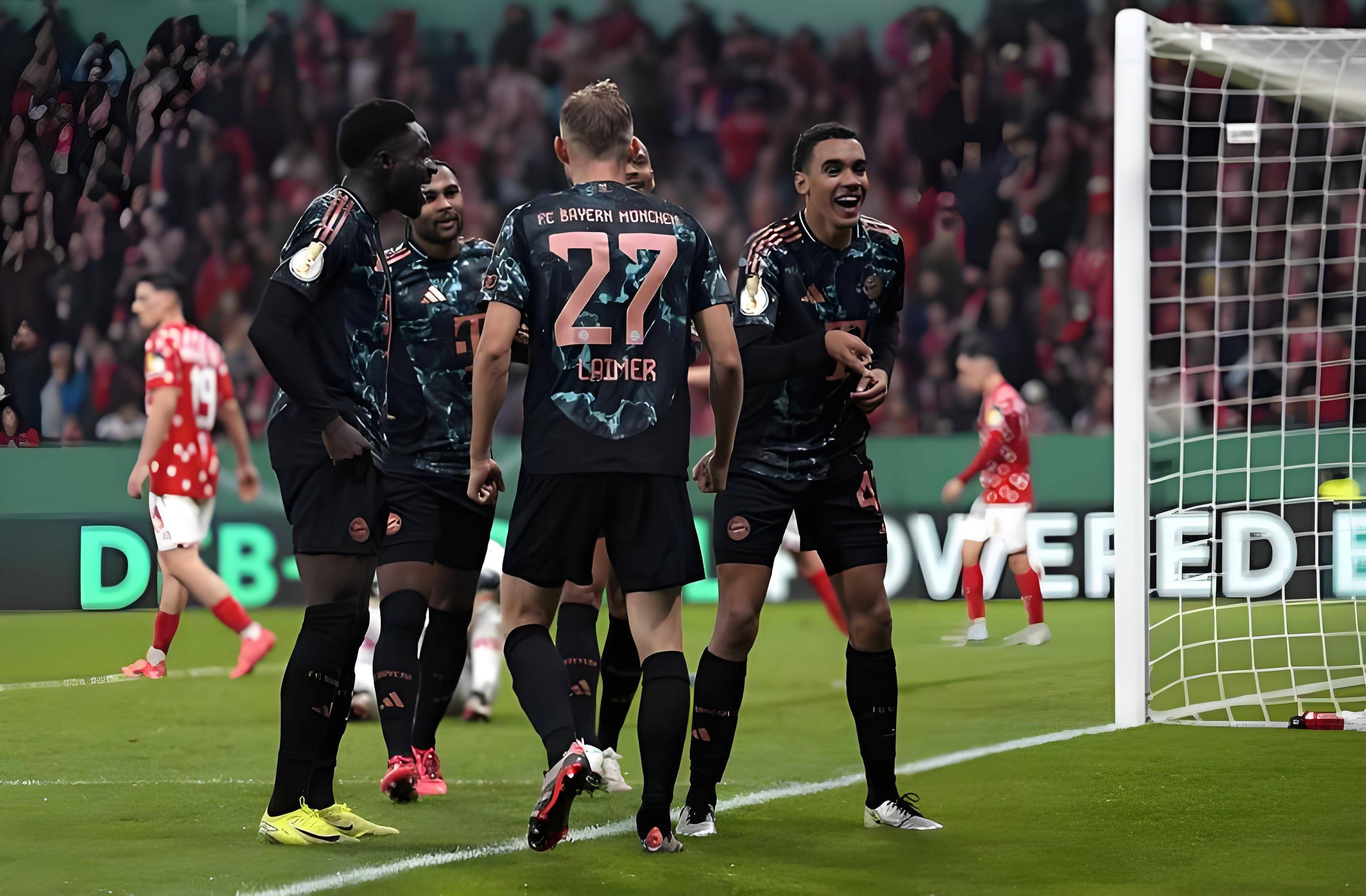 拜仁客场平局，成功晋级八强的简单介绍