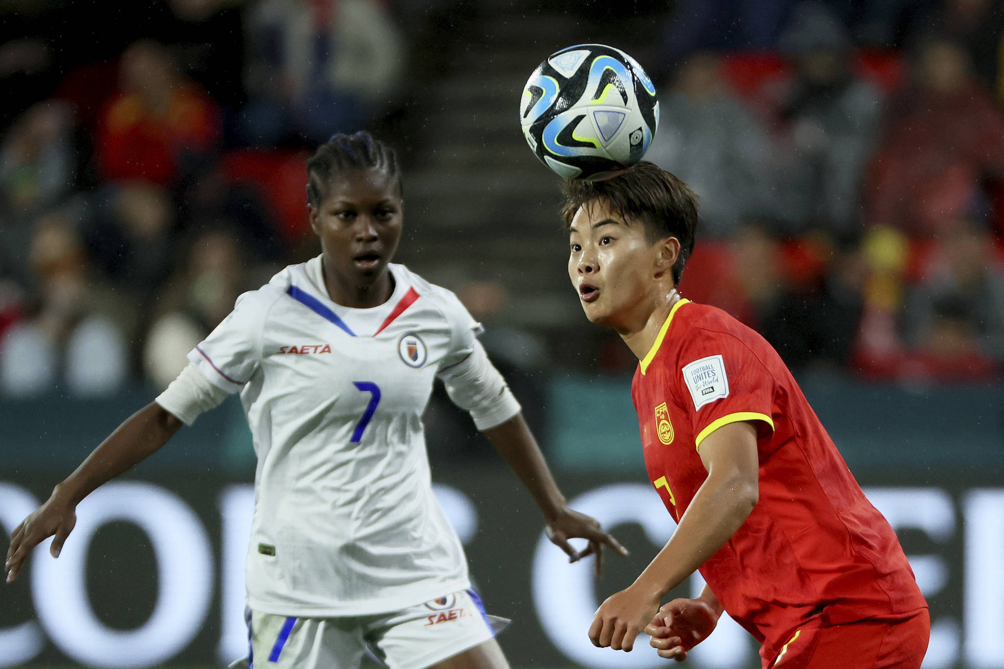 女足球员们在比赛中不畏强手的简单介绍 女足球员们在比赛中不畏强手的简单介绍