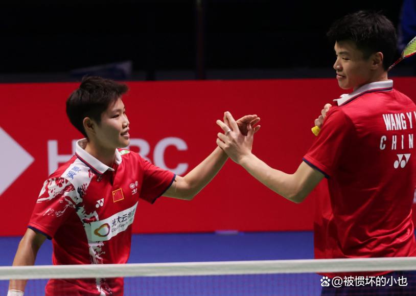 包含韩国队力克日本队，石宇奇统治全场的词条