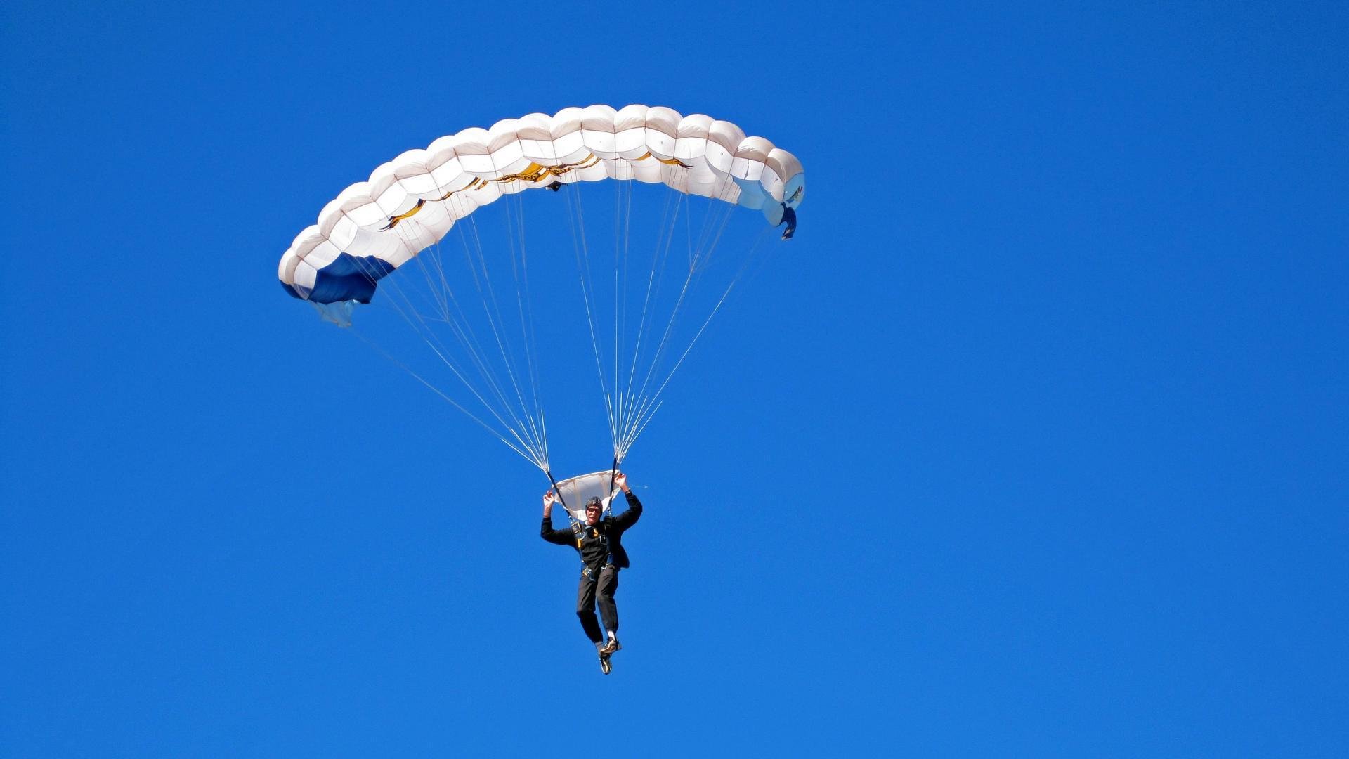 年终总决赛力克蒙特卡洛大师赛，蒂姆带队取胜，一场定义时代的对决